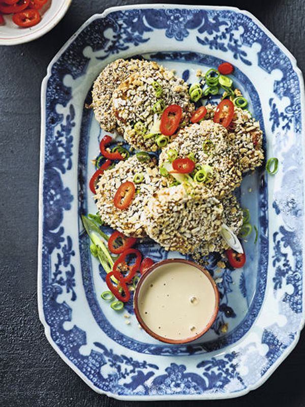 Crispy Baked Crab Cakes With Soy & Lime Mayo