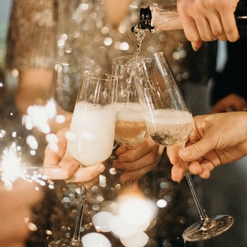 The Best Festive Bubbles – Recommended By Experts