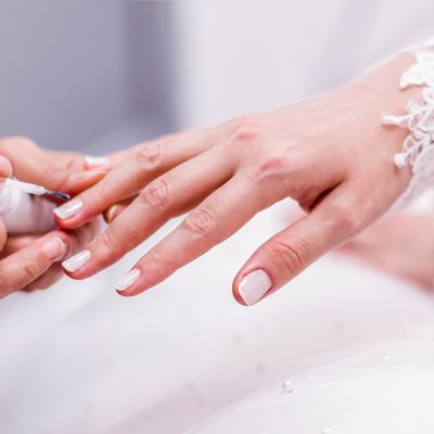 How To Get Wedding Nails Exactly Right