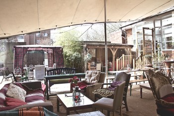 Magic Garden Pub, Battersea