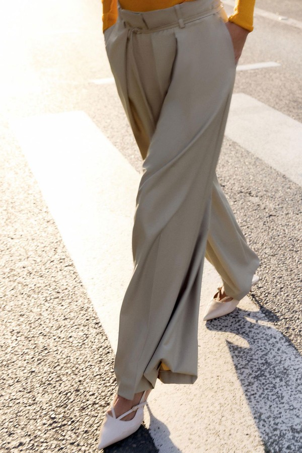 Wide-Leg Trousers With Thin Belt