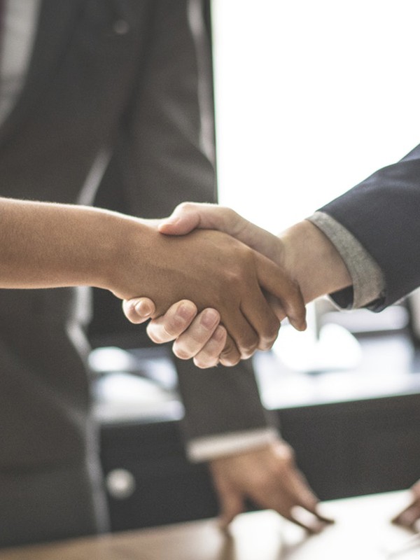 10 Things You Can Do To Really Impress An Interviewer