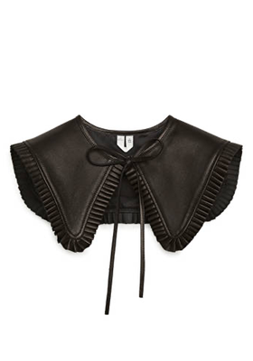 Pleat-Edge Leather Collar from Arket