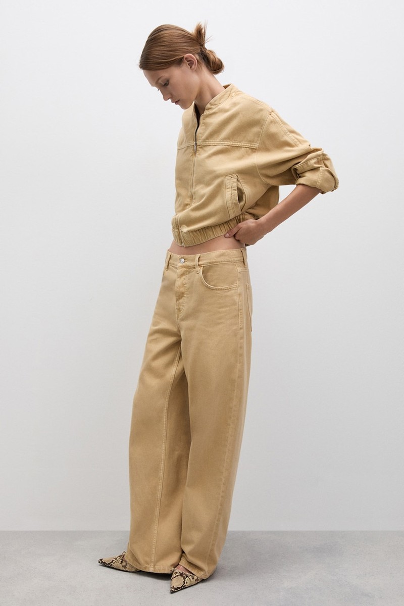 Low-Rise Loose-Fit Wideleg Jeans from MANGO