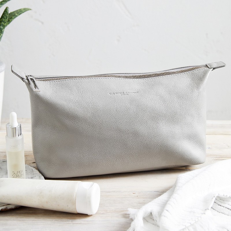 Pebblegrain Leather Wash Bag