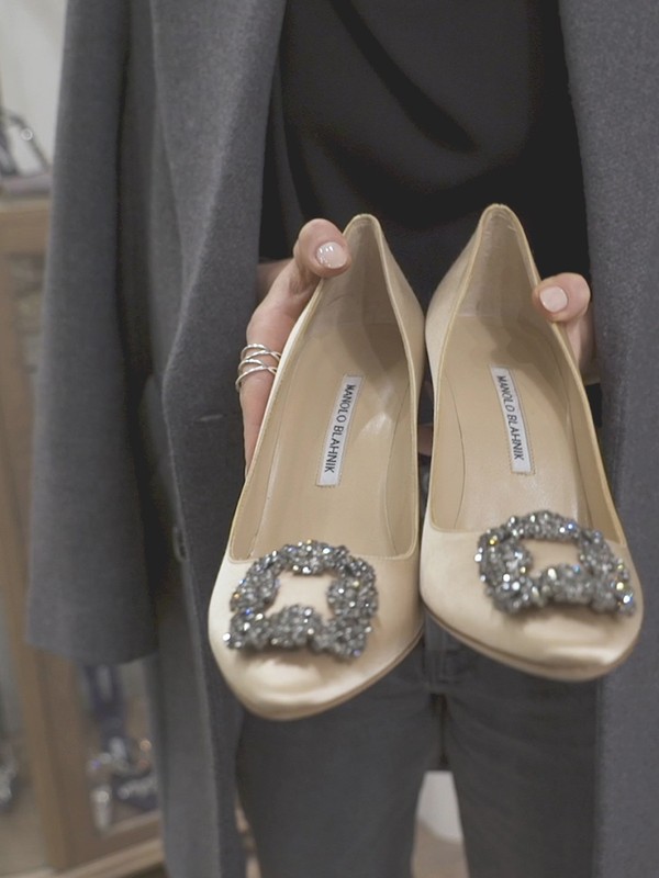 Behind-The-Scenes: Charlotte & Georgie Try On The Shoe Of Dreams