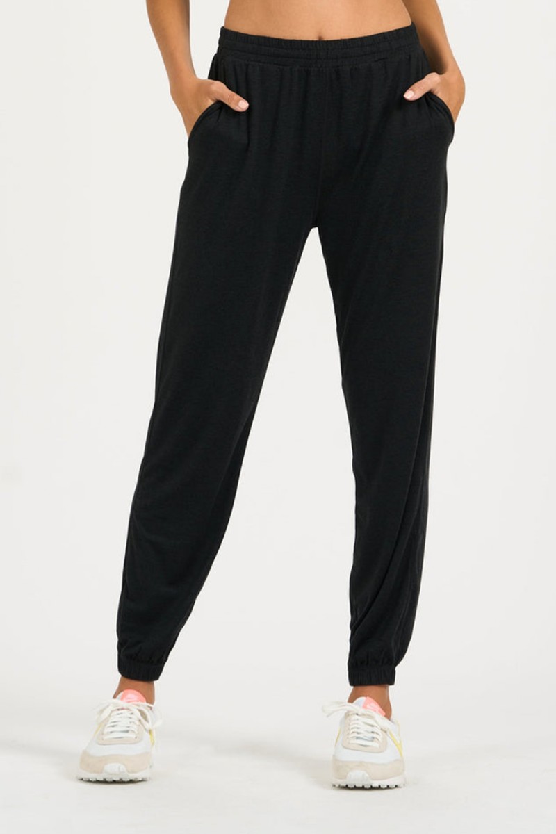 Boyfriend Joggers from Vuori