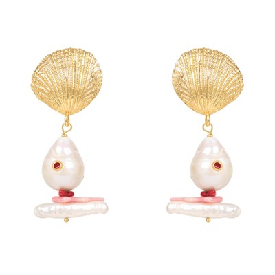 Scallop Shell Baroque Pearl Coral Earring Gold from Latelita