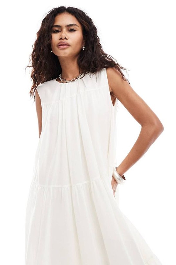 Tiered Voluminous Trapeze Smock Dress