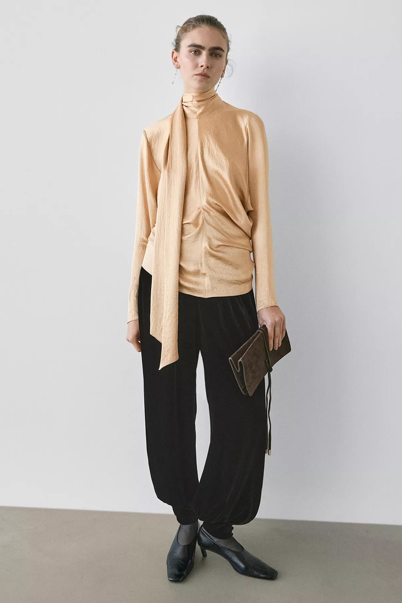 Flowing Satin Blouse With Tie Detail - Studio from Massimo Dutti