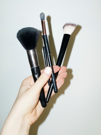 A Simple Guide To The Best Make-Up Brushes