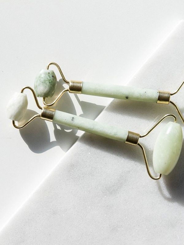 Everything You Need To Know About Using A Jade Roller