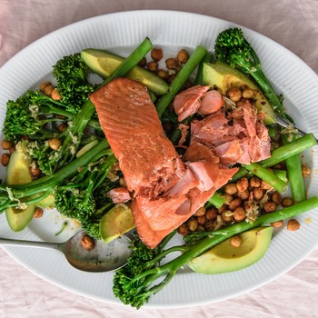 Pan-fried Salmon With Tenderstem Broccoli & Crispy Chickpeas