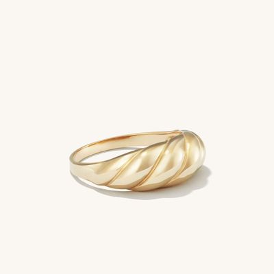 Thin Croissant Dôme Ring