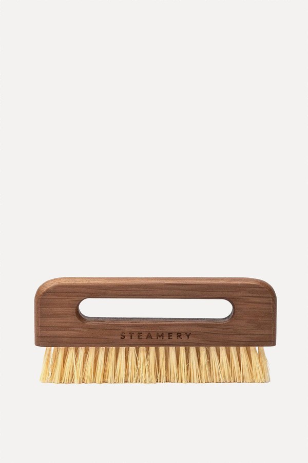 Oak Pocket Brush from Steamery