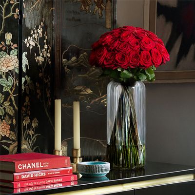 50 Red Naomi Roses from Flowerbx London