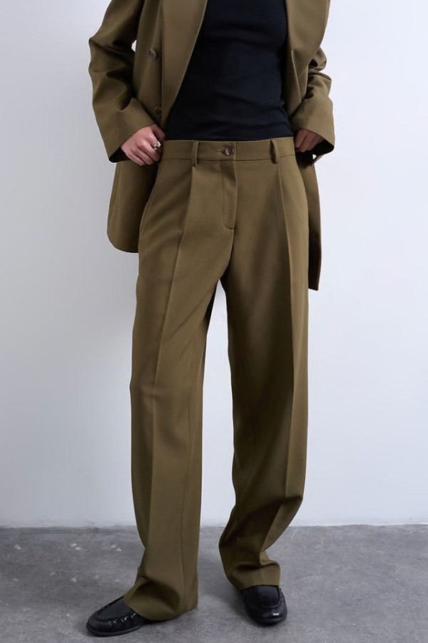 Ultimate Pleated Slouchy Tailored Trousers