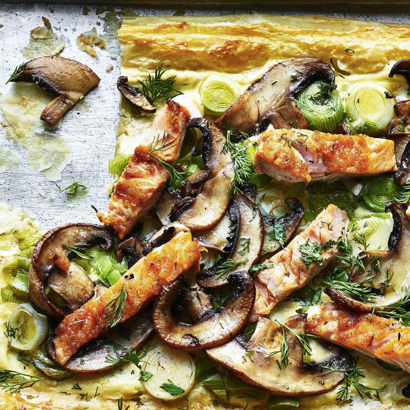 Portobello Mushroom, Salmon & Leek Traybake