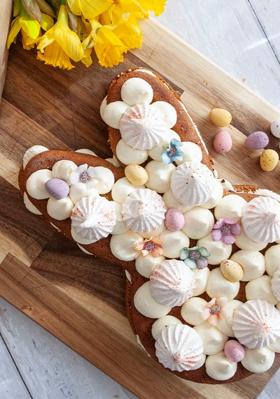 Easter Bunny Cream Tart from Mon Dessert