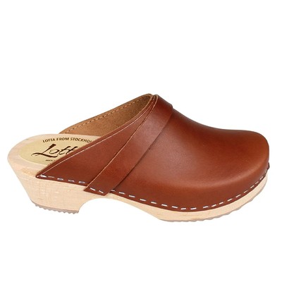 Classic Cinnamon Clogs from Lotta