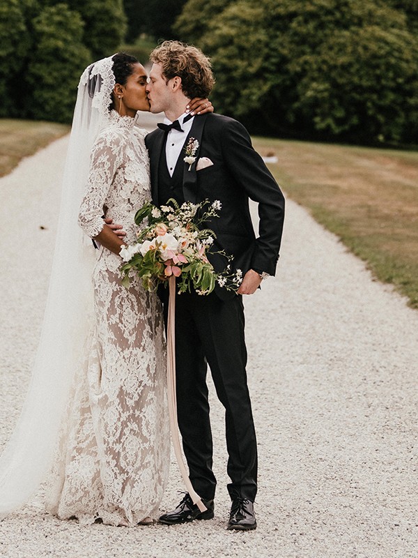 Me & My Wedding: A Beautiful Day On A Cornish Estate