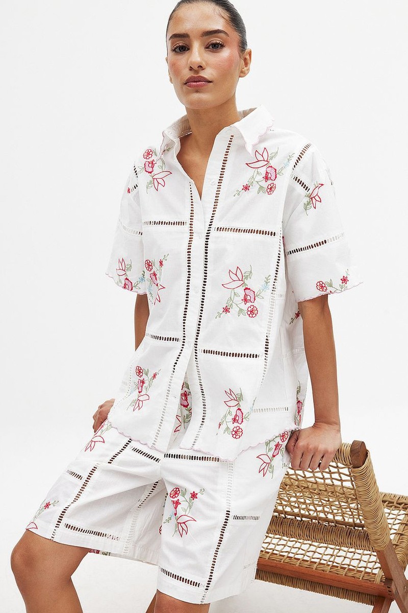 Embroidery Shorts from Na-Kd