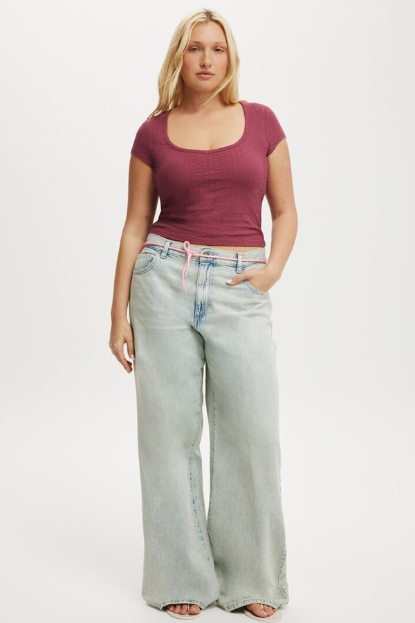 Relaxed Wide Jeans