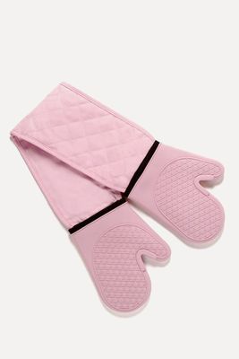 Blush Silicone Double Oven Gloves from Dunelm