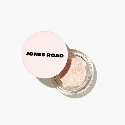 Just A Sec Eyeshadow from Jones Road Beauty