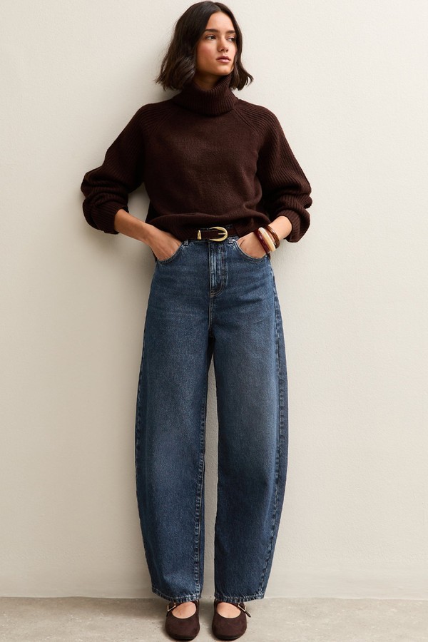 Barrel Leg Jeans