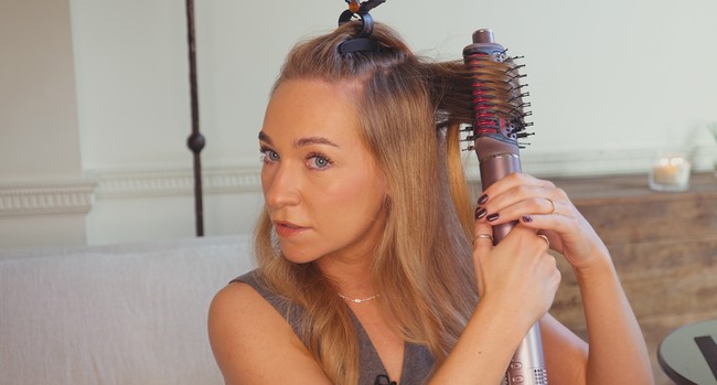 How To Use A Hot Brush For The Perfect Blowout
