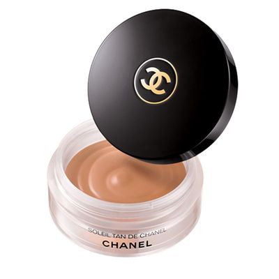 Soleil Tan De Chanel Bronzing Makeup Base from Chanel