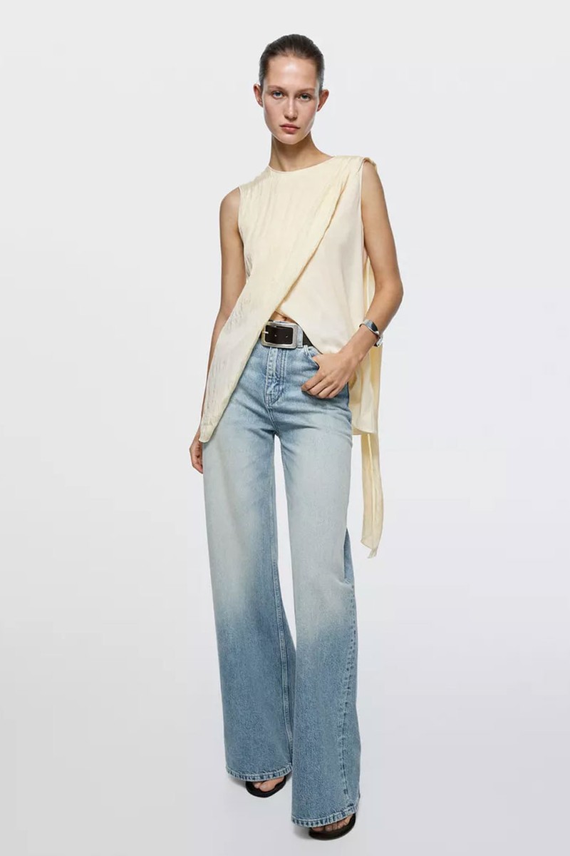High-Waist Wide-Leg Jeans 