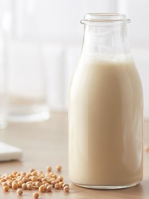 The Pros & Cons Of Soy Milk