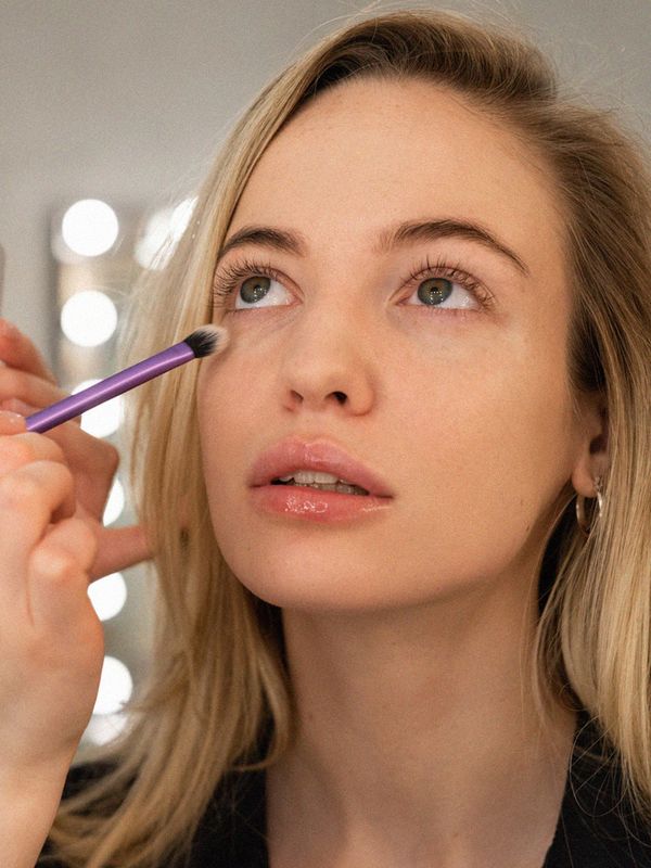 7 Ways To Stop Your Make-Up Creasing 