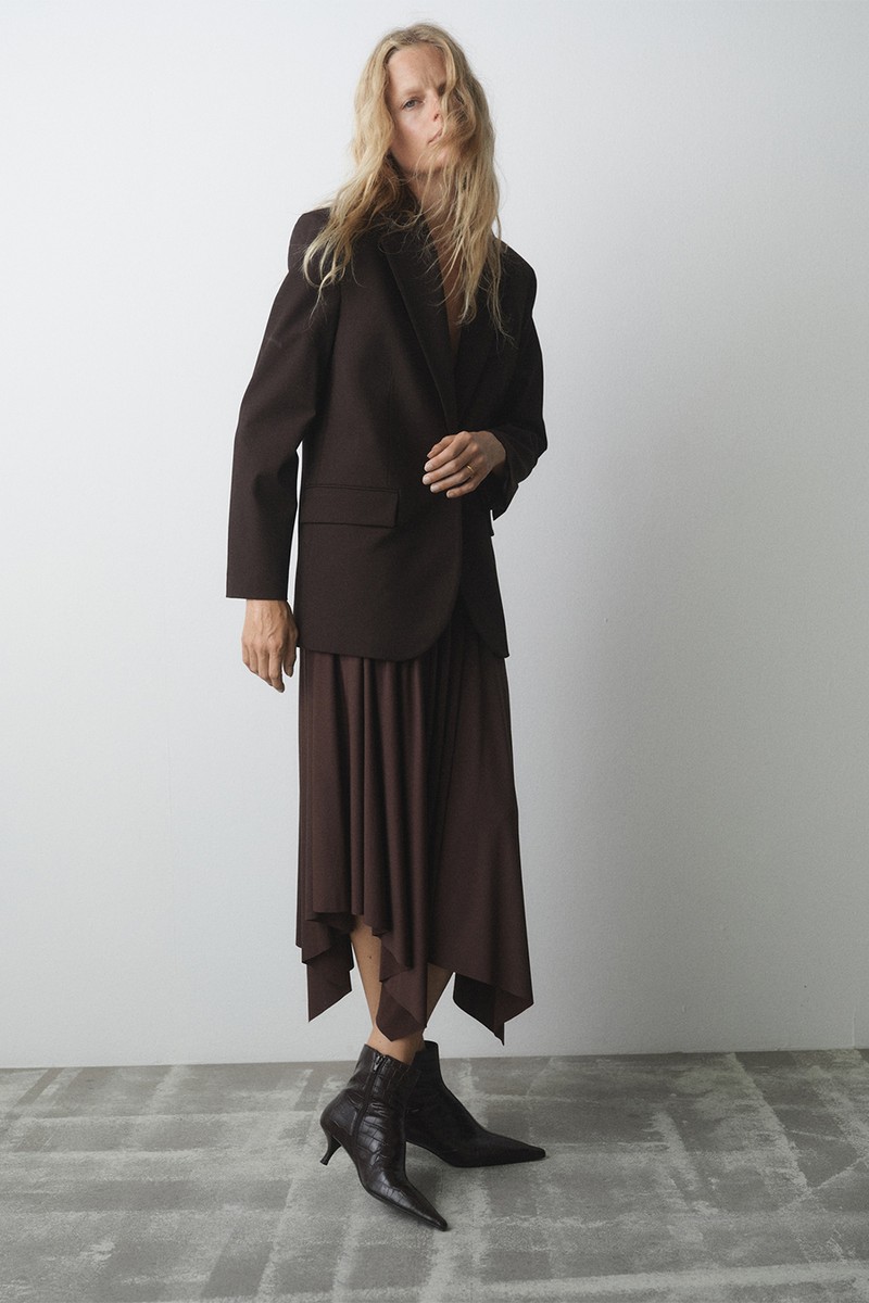 Croc-Effect Pointed-Toe Ankle Boots from Mango