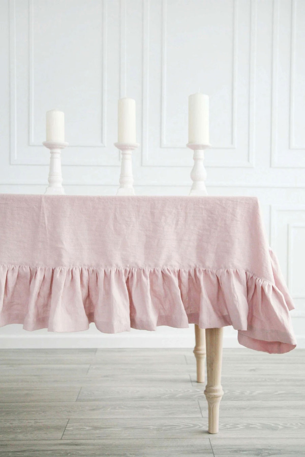 Linen Ruffled Tablecloth from Swanny Linen