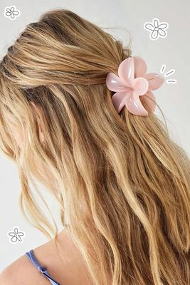 Tropical Flower Claw Clip, £12 | Urban Outfitters