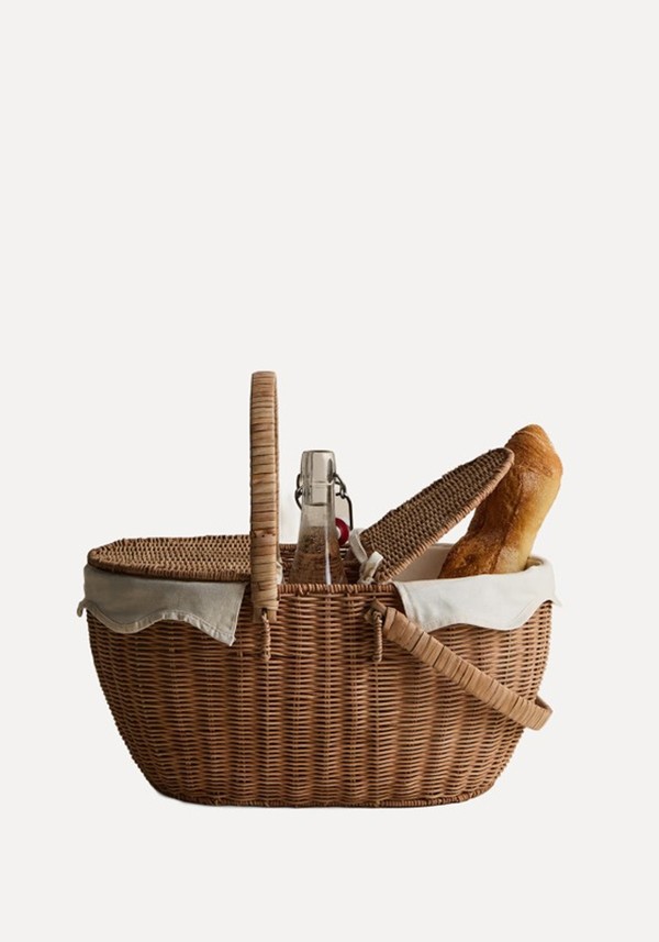 Wicker Picnic Hamper With Wine Holder 