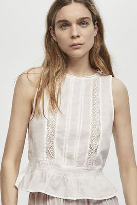 Sleeveless Top With Lace Trims
