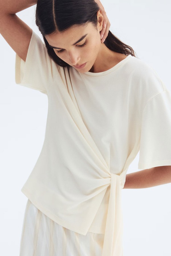 Tie-Detail Top