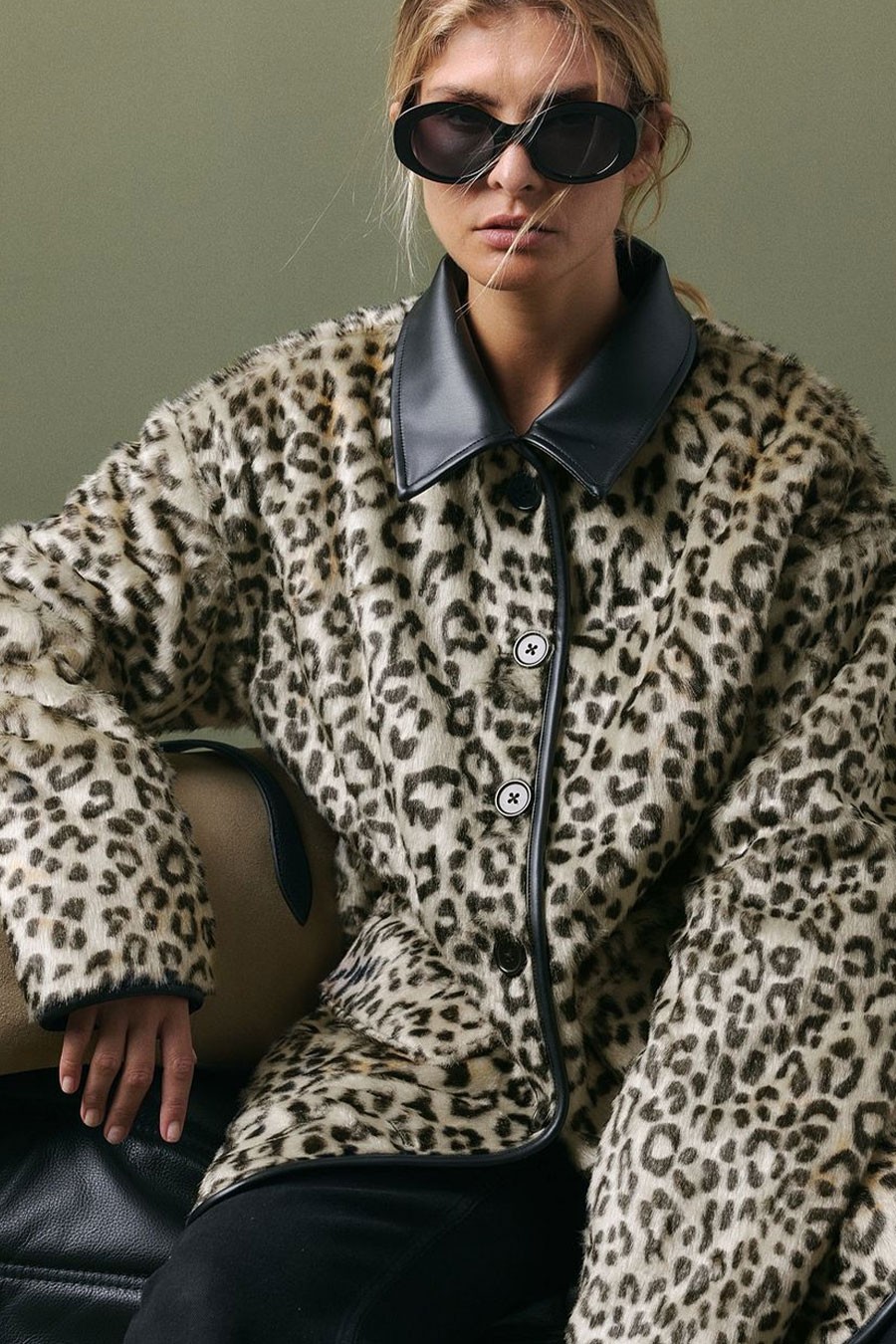 Leo Short Faux Fur Jacket from NA-KD