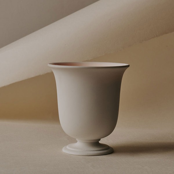 Cecile Candle from Moro Dabron