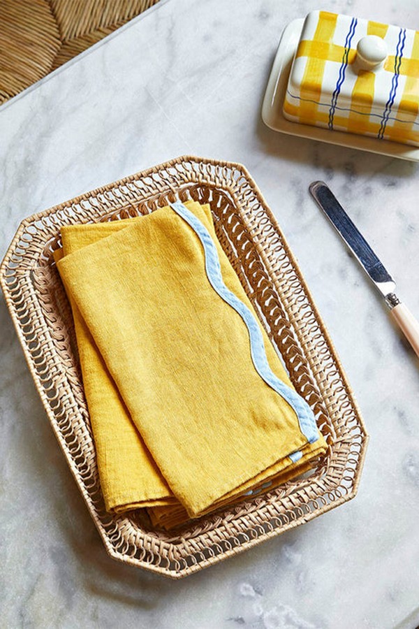 Scallop Linen Napkins from MG&CO.