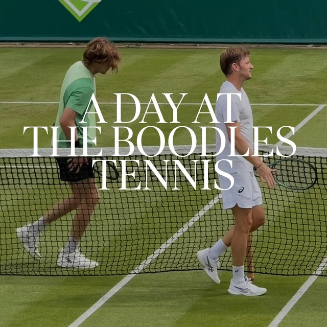 Kicking off tennis season in style, @sarahjtempleman & @billie_bhatia attended @theboodlestennis’s