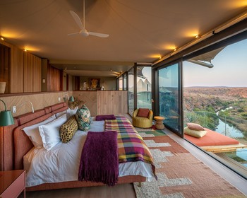 Noka Camp, Lepogo Lodges