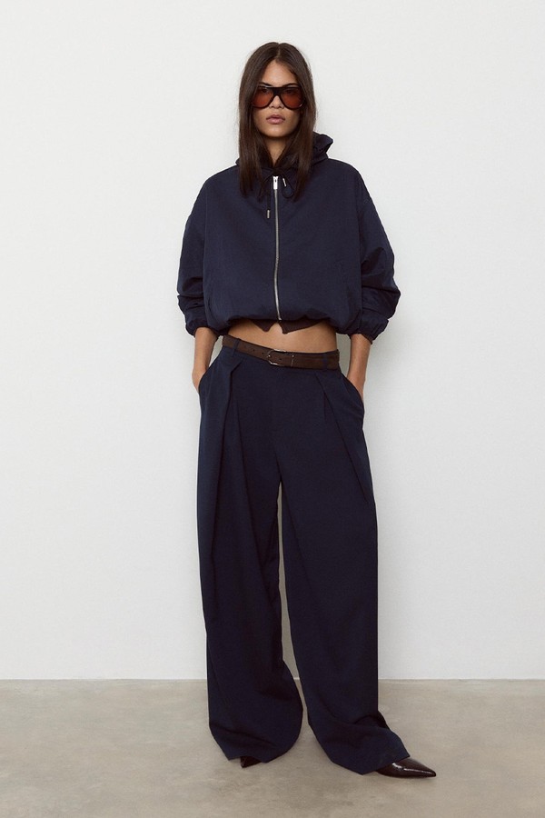 Maxi-Dart Trousers With Belt