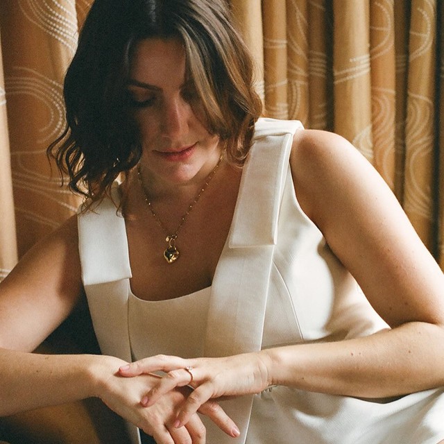 With her wedding day approaching in September, skincare expert & content creator @emmahoareau is sta
