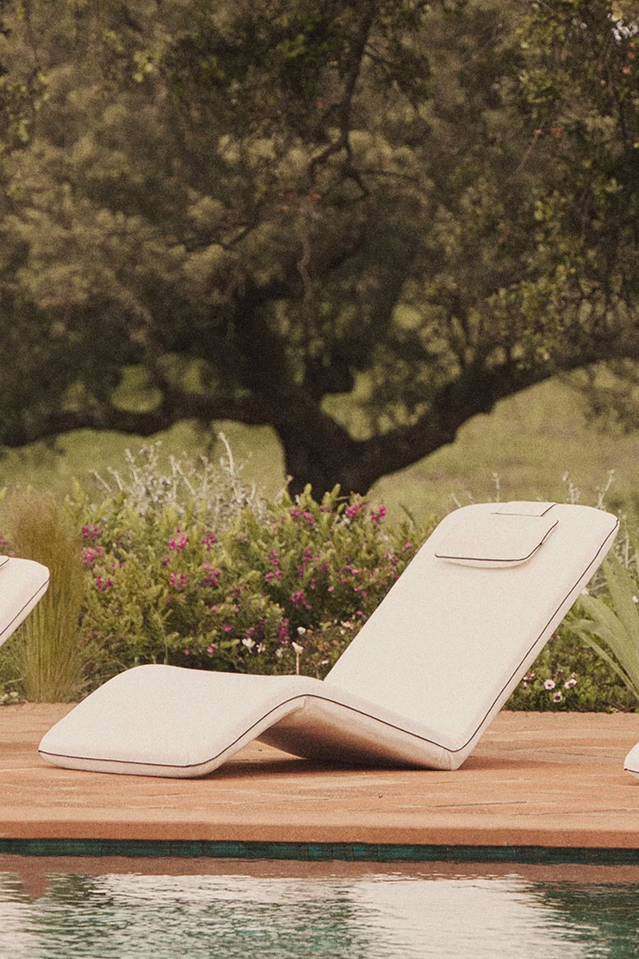 Reclining Beach Floor Lounger