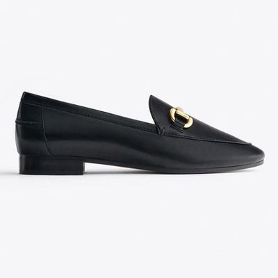 Leather Loafers With Chain Link from Uterque